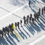 El arte de hacer cola: lo que dice la ciencia sobre no perder el tiempo