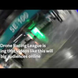 Vertiginosa vuelta a un circuito de la liga de drones de competición