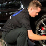 Cinco elementos que todo coche moderno debería tener de serie