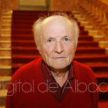 Piden que el Ayuntamiento  ponga  plazo a Antonio López para que entregue una escultura por la que ya se ha pagado