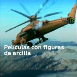 Antiguo granjero chino hace películas con figuras de arcilla