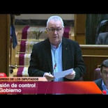 Cayo Lara a Rajoy: "Usted no cumple con el pueblo, está al servicio de la banca y las eléctricas"