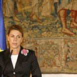 El alcalde del PP de Guadalajara se enfada porque no le dejan cobrar tres sueldos