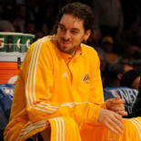 Gasol renueva con los Lakers hasta 2014