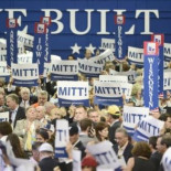 Escándalo republicano: un militante tira cacahuetes a una camarógrafa negra y le dice "así alimentamos a los animales"