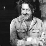 Rafa J. Vegas: «Rosendo es un icono, una responsabilidad que nunca ha querido tener»