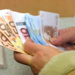 Pagamos de media 839 euros de más para compensar la evasión de impuestos de corporaciones empresariales