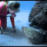 Una rubia y una morena