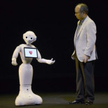 El fabricante del robot Pepper advierte que no se debe tener sexo con la máquina